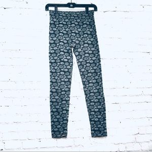 Black white flower yoga leggings pants